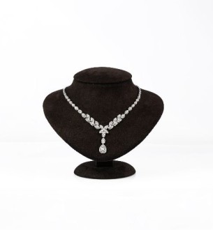 Vespera Leaf Diamond